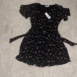 Bbdakota nwt women’s dress in sz small color black